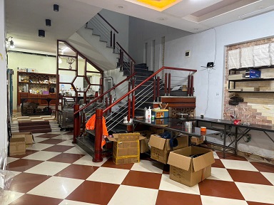 Bán nhanh Nhà 3 tầng - Mặt Tiền khủng 5,85m tại 42 phố SOI TIỀN - phường Cốc Lếu - Thành phố Lào Cai, tỉnh Lào Cai