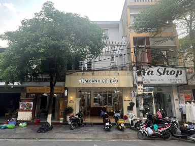 Bán nhanh Nhà 3 tầng - Mặt Tiền khủng 5,85m tại 42 phố SOI TIỀN - phường Cốc Lếu - Thành phố Lào Cai, tỉnh Lào Cai