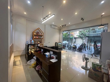 Bán nhanh Nhà 3 tầng - Mặt Tiền khủng 5,85m tại 42 phố SOI TIỀN - phường Cốc Lếu - Thành phố Lào Cai, tỉnh Lào Cai