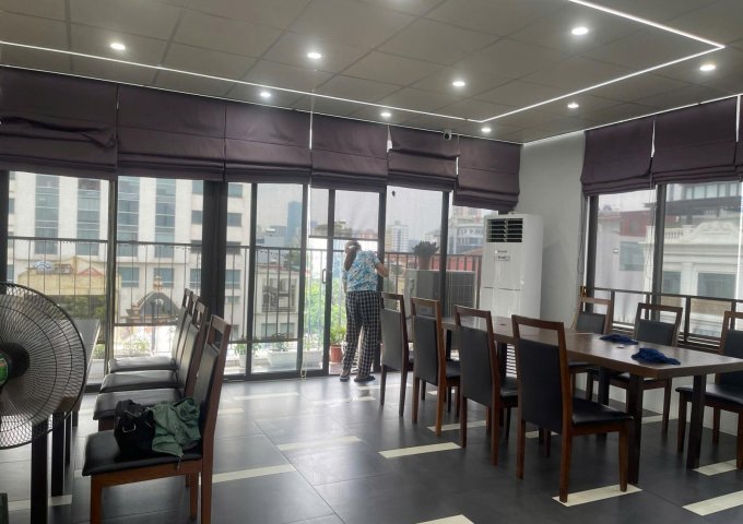 Văn phòng đẹp, sẵn sàng đón bạn ngay tại Hoàng Quốc Việt!