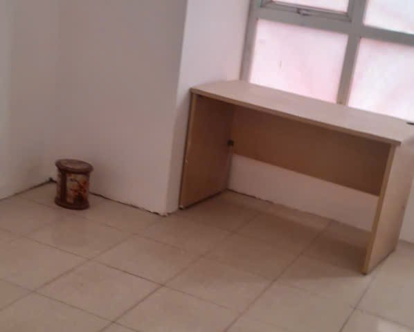 Cần cho thuê gấp căn hộ rộng rãi, thoáng mát tại chung cư 103 Văn Quán