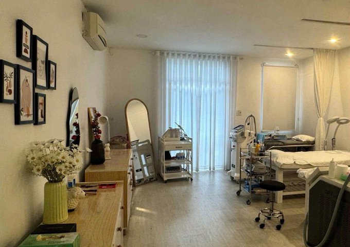 Sang nhượng SPA tâm huyết ngay mặt tiền Nguyễn Thị Thập, Quận 7 - Giá tốt, vào làm ngay