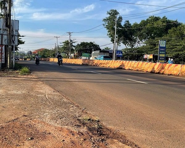 BÁN GẤP ĐẤT MẶT TIỀN ĐƯỜNG ĐT741 (PHÚ RIỀNG ĐỎ) – TRUNG TÂM THÀNH PHỐ ĐỒNG XOÀI