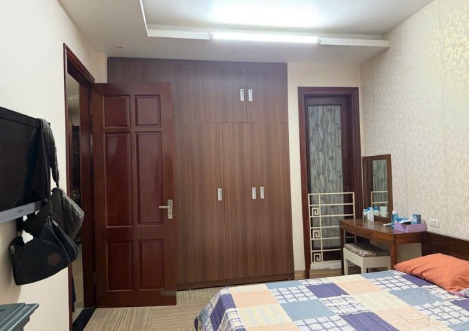 ĐÁNG SỐNG, BIỆT THỰ LÔ GÓC PHỐ LÂM HẠ 140M, 4T, MẶT TIỀN QUYỀN LỰC, Ô TÔ THÔNG TRÁNH.