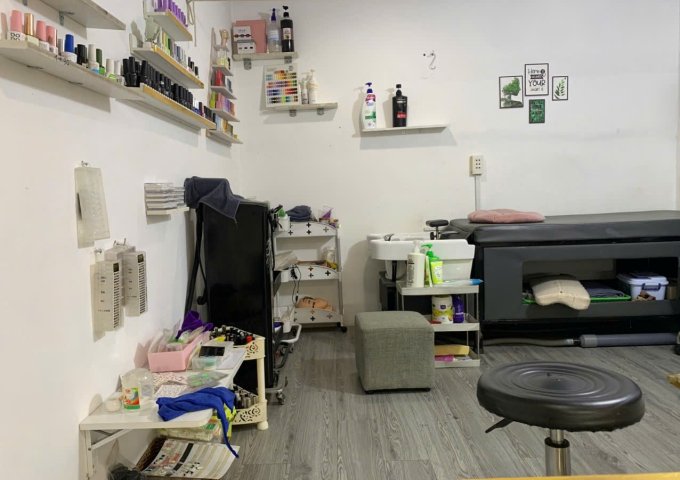 Cần sang lại toàn bộ tâm huyết của mình – tiệm salon tóc – nail – mi tại đường số 16, Bình Hưng Hoà A, Bình Tân