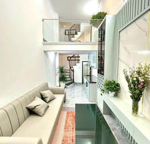 Bán nhà Định Công Thượng, dt 25m2 x 04 tầng. Giá: 4,85 tỷ Có thương lượng.