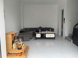 Chính chủ cần bán nhanh nhà mới xây xong đối diện tiểu học Đông La Hoài Đức