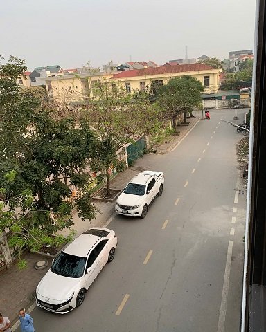 Chính chủ cần bán nhanh nhà mới xây xong đối diện tiểu học Đông La Hoài Đức