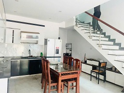 NHÀ 3 TẦNG DÂN XÂY - ĐỐI DIỆN BIG C GO