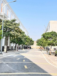 Chính chủ cần bán nhà 1 trệt, 2 lầu – vị trí 2 mặt tiền, thuận tiện kinh doanh và mở văn phòng