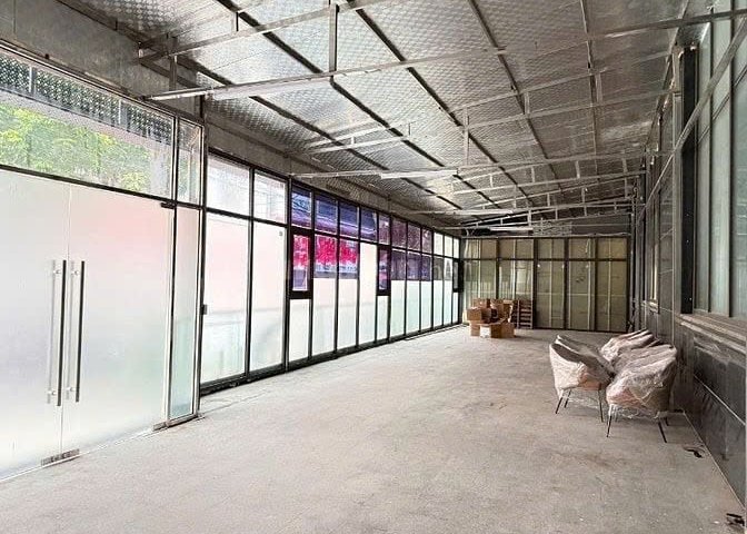 CHÍNH CHỦ CHO THUÊ MẶT BẰNG KINH DOANH ĐẮC ĐỊA TẠI HOÀNG MAI - 120M²