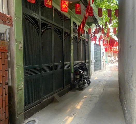 Cho thuê NHÀ tại đ/c : gần 738 La Thành, phường Giảng Võ, Ba Đình