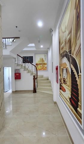 Chính chủ bán nhà phố Nguyễn Xiển diện tích 64,5m , mặt tiền 4m, xây 8 tầng