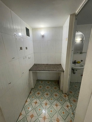 Do có nhu cầu chuyển đến gần chỗ làm nên mình xin nhượng lại phòng.Đầu tháng 10 vào ở được luôn ạ