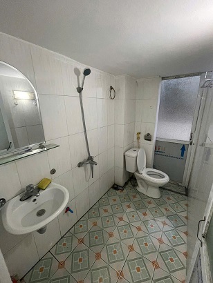 Do có nhu cầu chuyển đến gần chỗ làm nên mình xin nhượng lại phòng.Đầu tháng 10 vào ở được luôn ạ