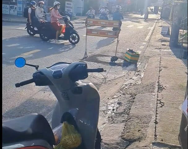 SANG NHƯỢNG QUÁN NGÃ 3 BÙI THỊ LÙNG – NGUYỄN THỊ NGÂU, HÓC MÔN