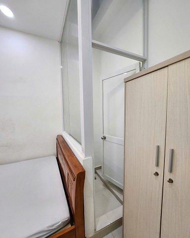 Phòng cho thuê Quận 4, gần trung tâm Quận 1 – giá chỉ 4.8 triệu/tháng
