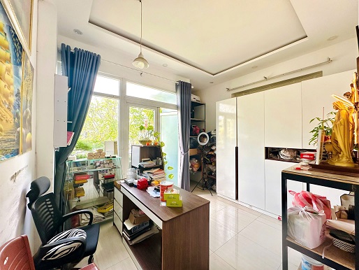 Bán Nhà 3 tầng 3 mê 09 Trần Xuân Lê . Vị trí kính doanh ngay Huỳnh Ngọc Huệ