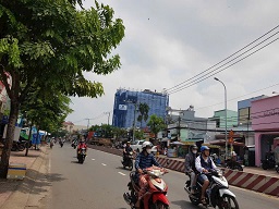 Cho thuê nhà cấp 4 mặt tiền đường Huỳnh Tấn Phát, Phường Phú Thuận, Quận 7