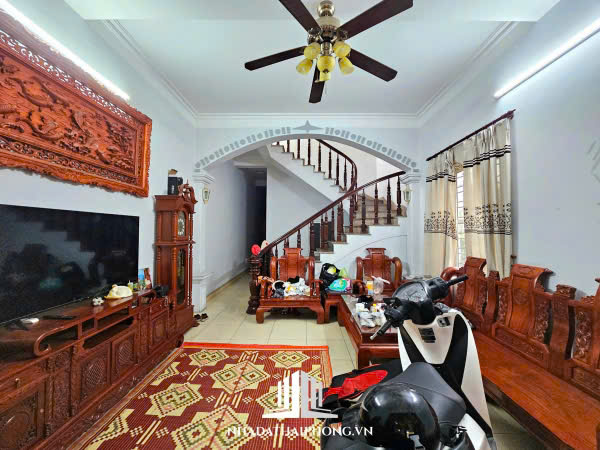 CHÍNH CHỦ CẦN BÁN NHÀ MẶT PHỐ - VỊ TRÍ ĐẸP NGAY TRUNG TÂM ĐĂNG KIỂM XE CƠ GIỚI, HẠ ĐOẠN 2, ĐÔNG HẢI, HẢI AN, HẢI PHÒNG