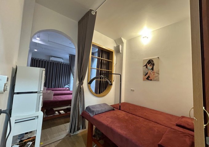 TÌM ĐỒNG ĐỘI NGHỀ LÀM ĐẸP Cho thuê lại phòng nhỏ – tầng 2