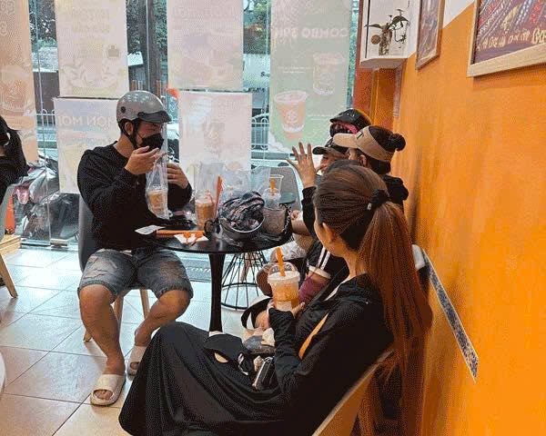 SANG LỖ TIỆM TRÀ SỮA THÁI NHƯỢNG QUYỀN ĐẸP LẮM MB VỊ TRÍ ĐẸP- QUẬN 4 -TPHCM