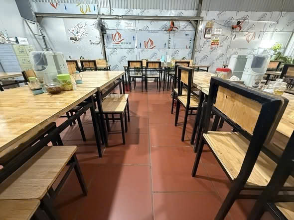 CHÍNH CHỦ SANG NHƯỢNG LẠI CỬA HÀNG TẠI KĐT VIỆT HƯNG