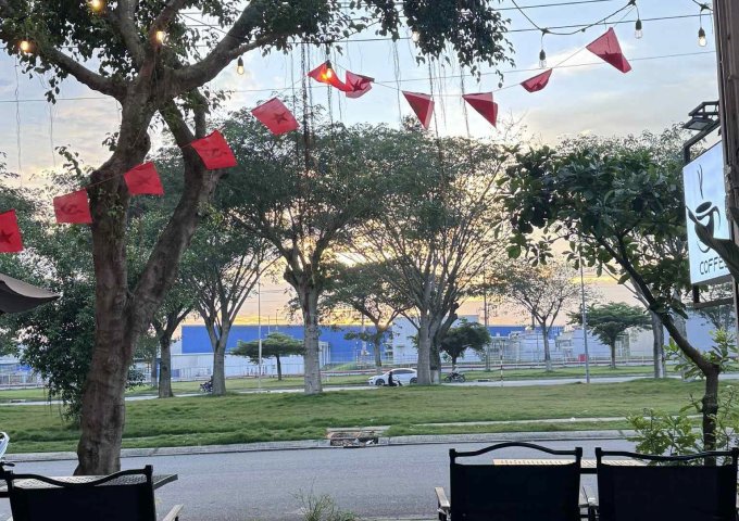 VĨNH TÂN - SANG QUÁNG CAFE NGUYÊN CĂN GÓC 2 MẶT TIỀN.