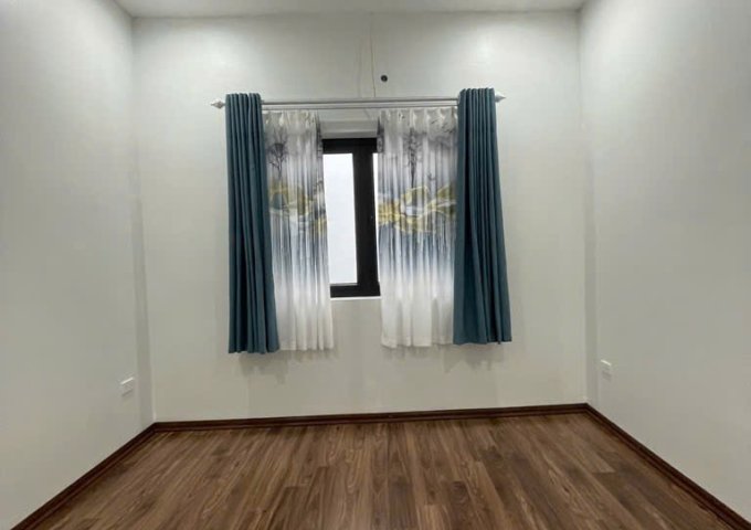 Nhà 5 tầng Ngọc Lâm Long Biên, full nội thất, ô tô đỗ cửa, gần Mipec, công viên, giá chỉ 10.4 tỷ