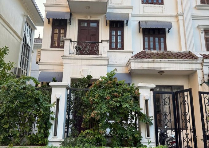 Chính chủ cho thuê biệt thự Ciputra G6, nhà số 11