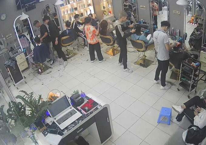 SANG NHƯỢNG SALON TÓC – VÀO LÀM NGAY, KHÁCH ỔN ĐỊNH