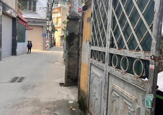 CẦU ĐƠ- TRUNG TÂM HÀ ĐÔNG, CHÍNH CHỦ CHO THUÊ NHÀ NGUYÊN CĂN 3 TẦNG. NHÀ MẶT NGÕ RỘNG 3,5M