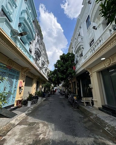 BÁN NHÀ GÓC VIEW CÔNG VIÊN – ĐƯỜNG NGUYỄN VĂN YẾN, QUẬN TÂN PHÚ – NHÀ MỚI