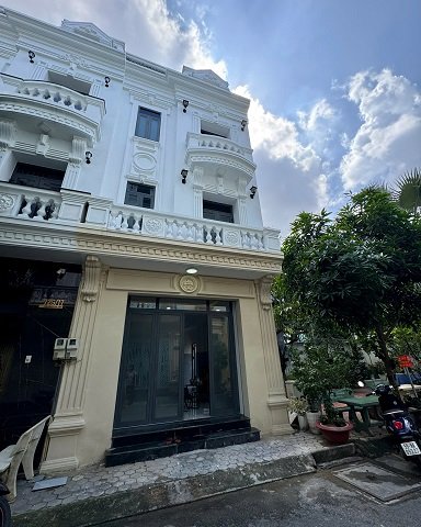 BÁN NHÀ GÓC VIEW CÔNG VIÊN – ĐƯỜNG NGUYỄN VĂN YẾN, QUẬN TÂN PHÚ – NHÀ MỚI