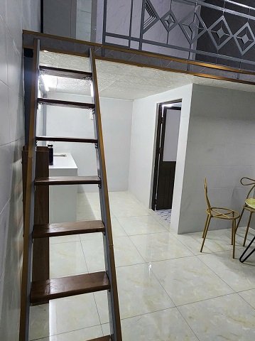 Phòng trọ mới xây mới 100 % ngay chân cầu Bình Triệu 2, giáp Bình Thạnh và bến xe Miền Đông cũ.