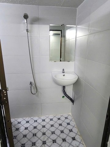 Phòng trọ mới xây mới 100 % ngay chân cầu Bình Triệu 2, giáp Bình Thạnh và bến xe Miền Đông cũ.