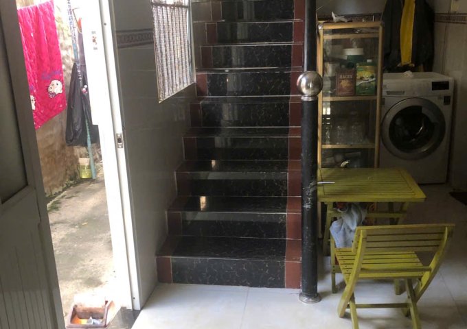 Cần chuyển nhượng nhà mặt tiền đường Ông Ích Khiêm, P. Phú Thủy, TP. Phan Thiết. Cách Thủ Khoa Huân 500m