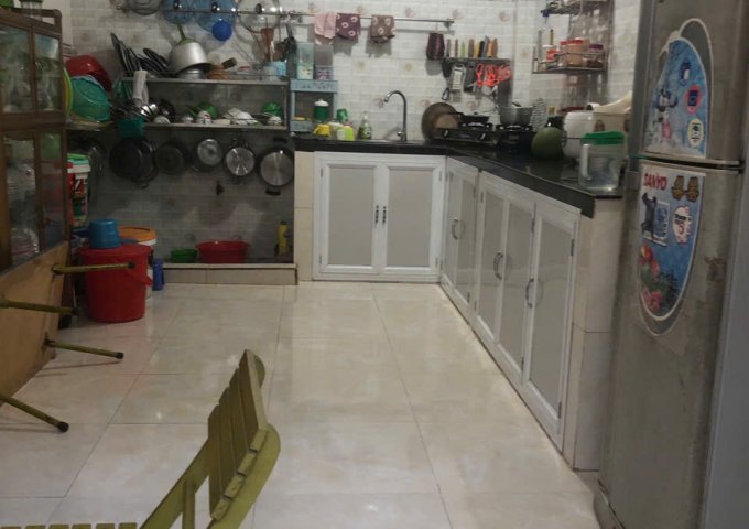 Cần chuyển nhượng nhà mặt tiền đường Ông Ích Khiêm, P. Phú Thủy, TP. Phan Thiết. Cách Thủ Khoa Huân 500m