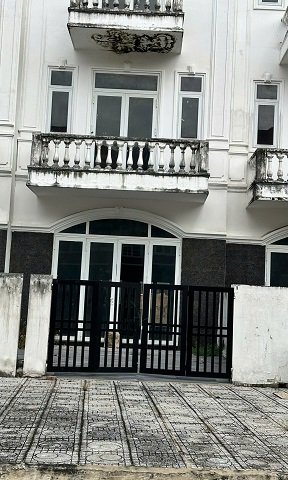 Chính chủ bán Nhà liền kề khu Biệt thự ven sông Chánh Mỹ, trung tâm Thủ Dầu Một, Bình Dương, view sông Sài Gòn.