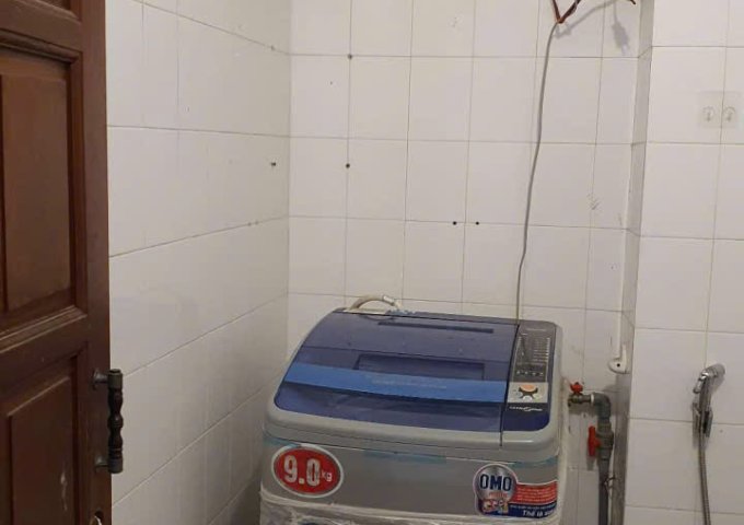 Cho thuê nhà chính chủ tại khu tập thể bưu điện Hoàng Cầu, ngõ 5 Láng Hạ. Nhà A _ phòng 402