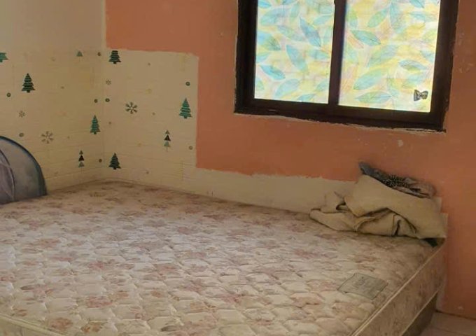 Cho thuê nhà chính chủ tại khu tập thể bưu điện Hoàng Cầu, ngõ 5 Láng Hạ. Nhà A _ phòng 402