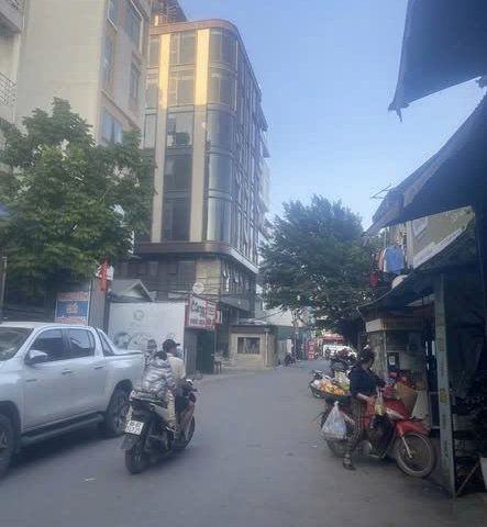 CHÍNH CHỦ CHO THUÊ NHÀ NGUYÊN CĂN - VỊ TRÍ VÀNG TẠI HÀ NỘI