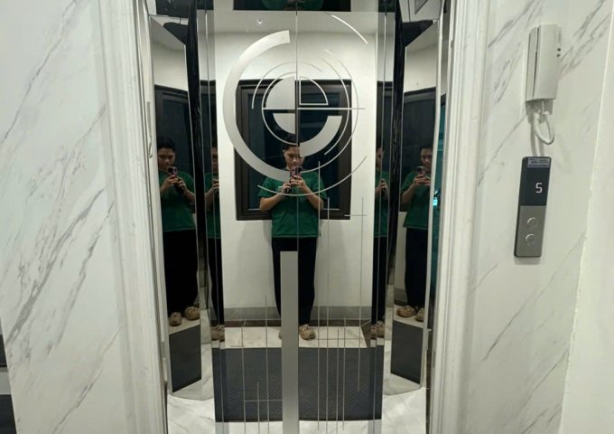 CHO THUÊ NHÀ 3 TẦNG – PHÙ HỢP LÀM VĂN PHÒNG / KINH DOANH SẠCH SẼ