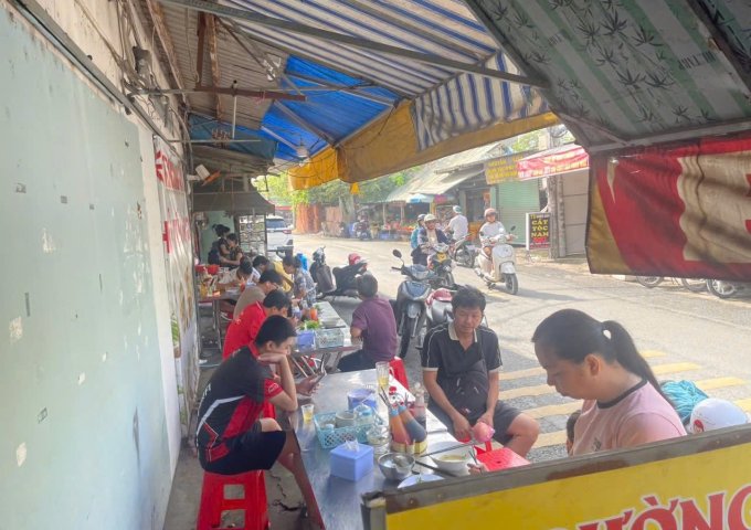 SANG GẤP QUÁN HỦ TIẾU NAM VANG – KHÁCH ỔN ĐỊNH