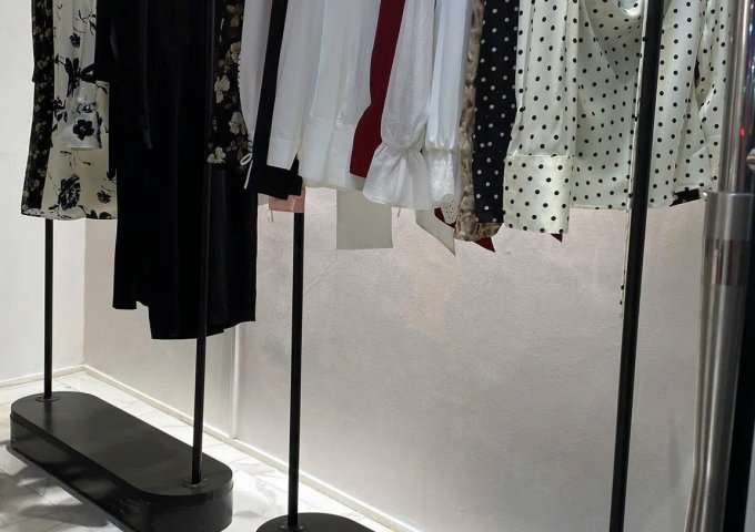 Cho thuê và sang nhượng cửa hàng