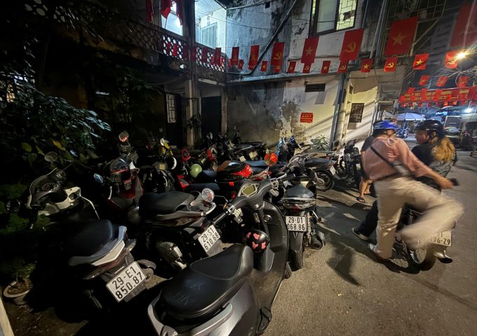 CHÍNH CHỦ SANG NHƯỢNG QUÁN CAFE VINTAGE - TRUNG TÂM BA ĐÌNH / ĐỐNG ĐA