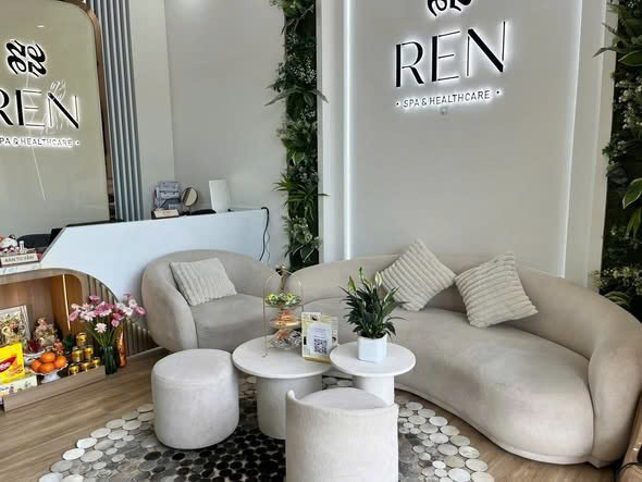 SANG NHƯỢNG SPA SANG & ĐẸP Nằm ngay KHU đông dân và Chung cư  CHỈ 850tr TRIỆU BAO CỌC