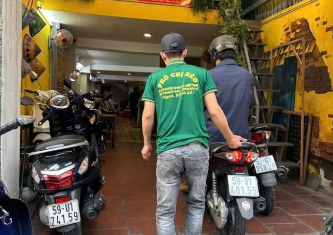 CẦN SANG GẤP QUÁN CƠM – PHỞ BÌNH DÂN TẠI KHU VĂN PHÒNG ĐÔNG ĐÚC Địa chỉ: 105 Nguyễn Cửu Vân, TP. Hồ Chí Minh