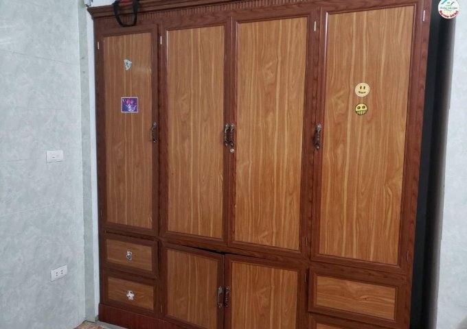 Chính chủ cho thuê nhà nguyên căn 3 tầng, phường Vĩnh Hưng, Hà Nội.