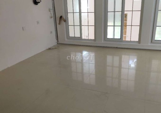 CHO THUÊ NGUYÊN CĂN LẦU 1 MẶT TIỀN ĐƯỜNG NGHĨA THỤC – PHƯỜNG 5, QUẬN 5, TP. HCM